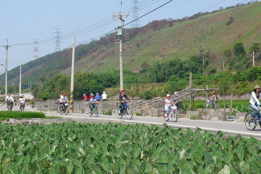 五福圳自行車道穿越橫山及田園景觀